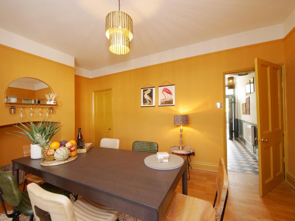 Bar Wall Cottage-City Wall Views-Sleeps 5 York Eksteriør bilde