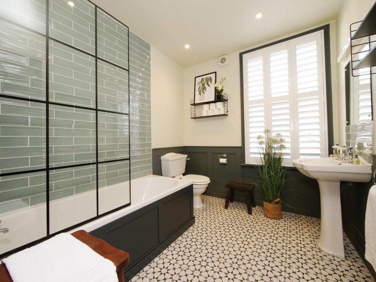 Bar Wall Cottage-City Wall Views-Sleeps 5 York Eksteriør bilde