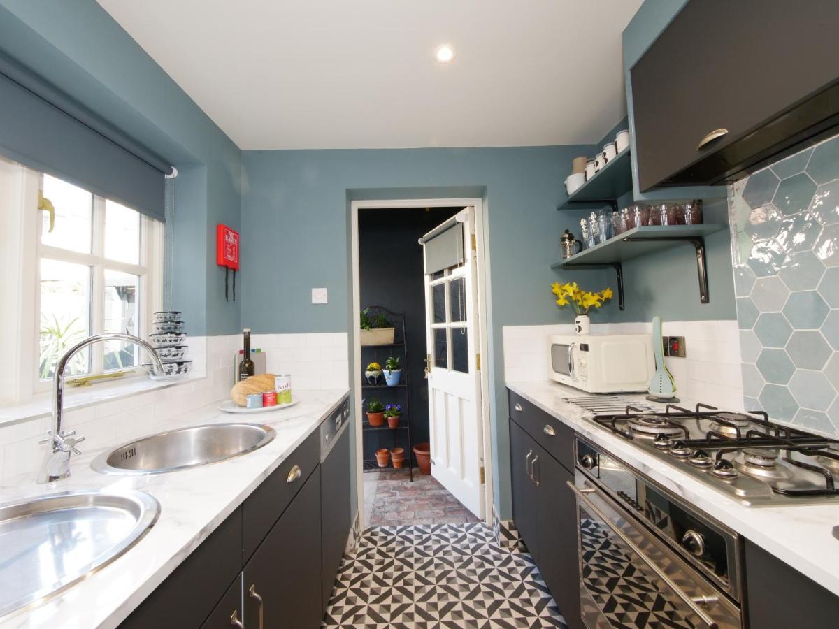 Bar Wall Cottage-City Wall Views-Sleeps 5 York Eksteriør bilde